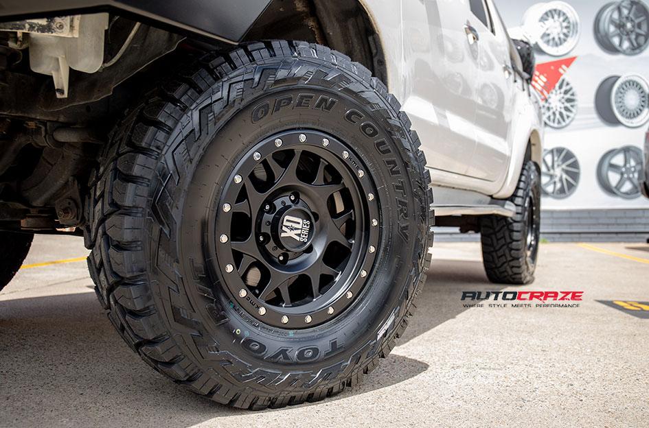 TOYOTA HILUX N70 4WD BULLY XD SATIN BLACK